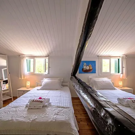 Corfu Linea فيلة *